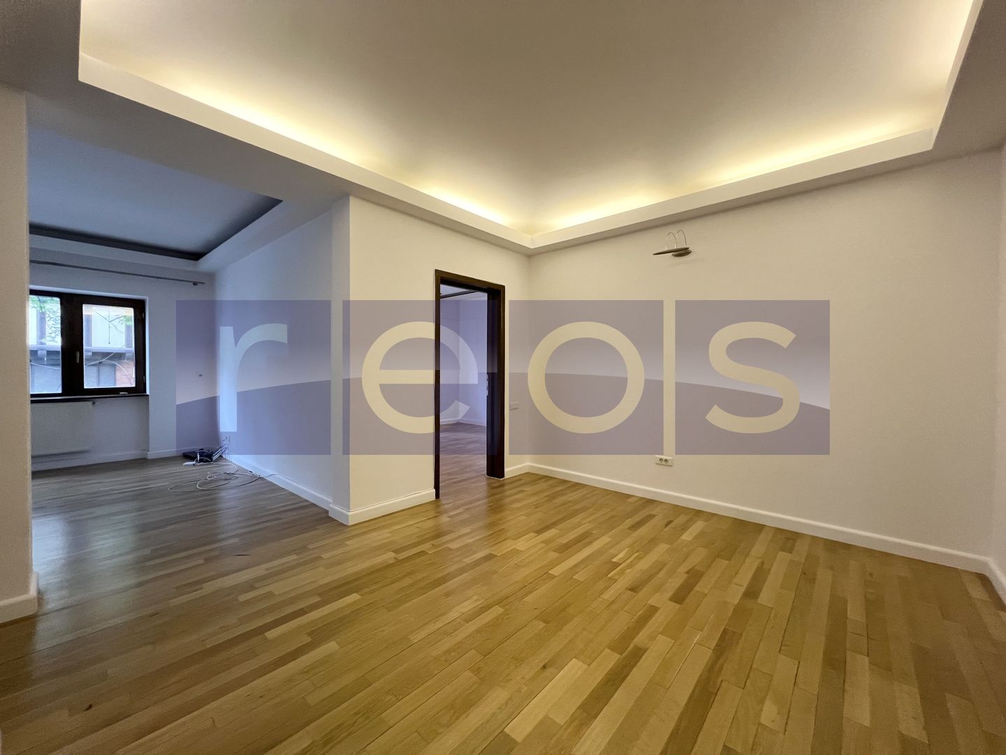 VANZARE 3 CAMERE | PRIMAVERII | PARTER INALT | IDEAL LOCUINTA / BIROU | 2 BOXE - Poză 2
