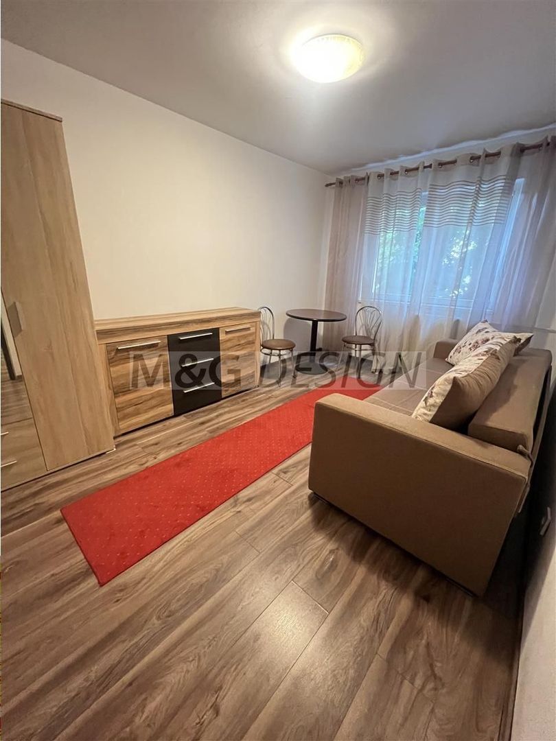 Ap 1 camera decomandat etaj II zona Complexul Studentesc - Poză 3