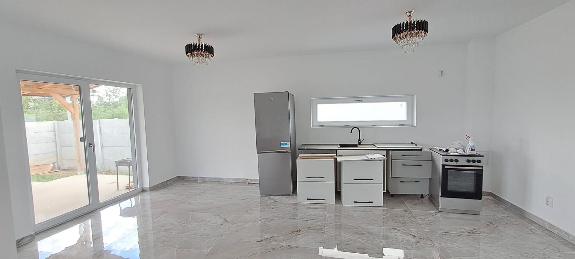 Dragomiresti Deal, Bujorului, P+1Et+Pod, casa finalizata, mutare rapid - Poză 4