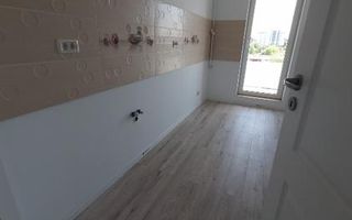 Vând apartament cu 2 camere, decomandat nou  + loc de parcare, situat in complex - Poză 5