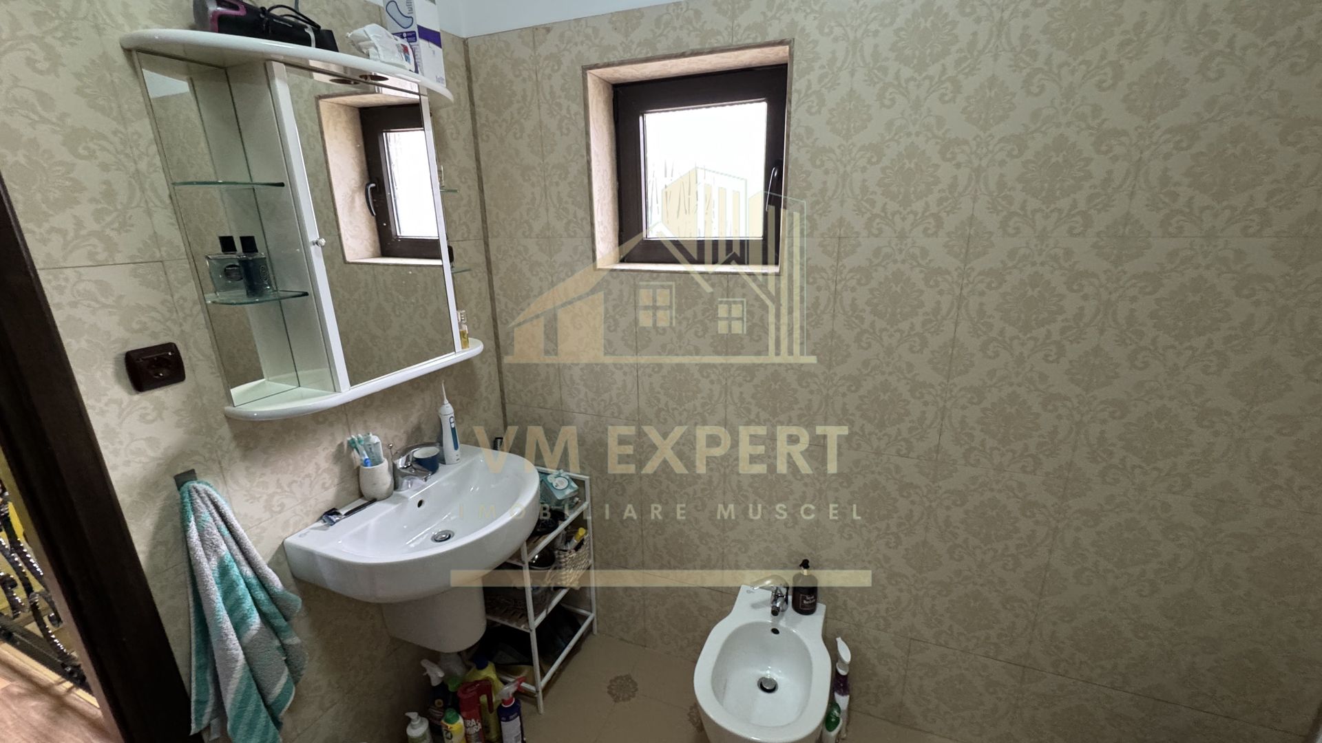 VILA 5 CAMERE 246 MP TEREN 817 MP CÂMPULUNG, 0 COMISION CUMPARATOR - Poză 40