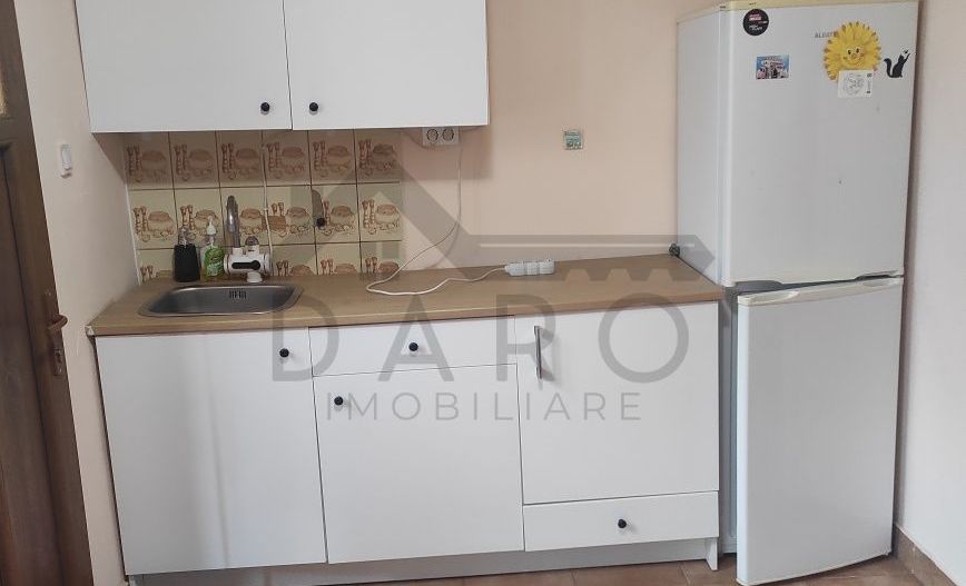 De inchiriat apartament la casa - Poză 2
