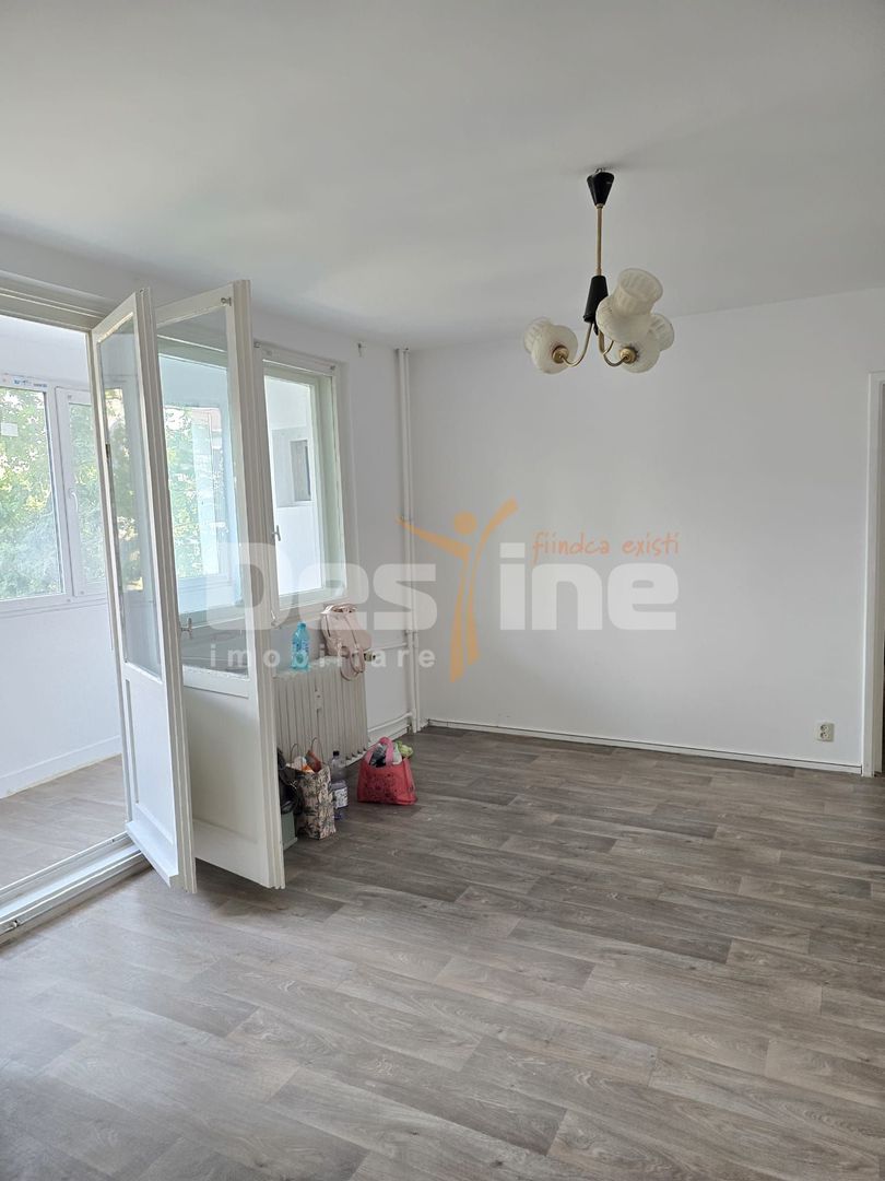 APARTAMENT 3 CAMERE SEMIDECOMANDAT - Poză 5