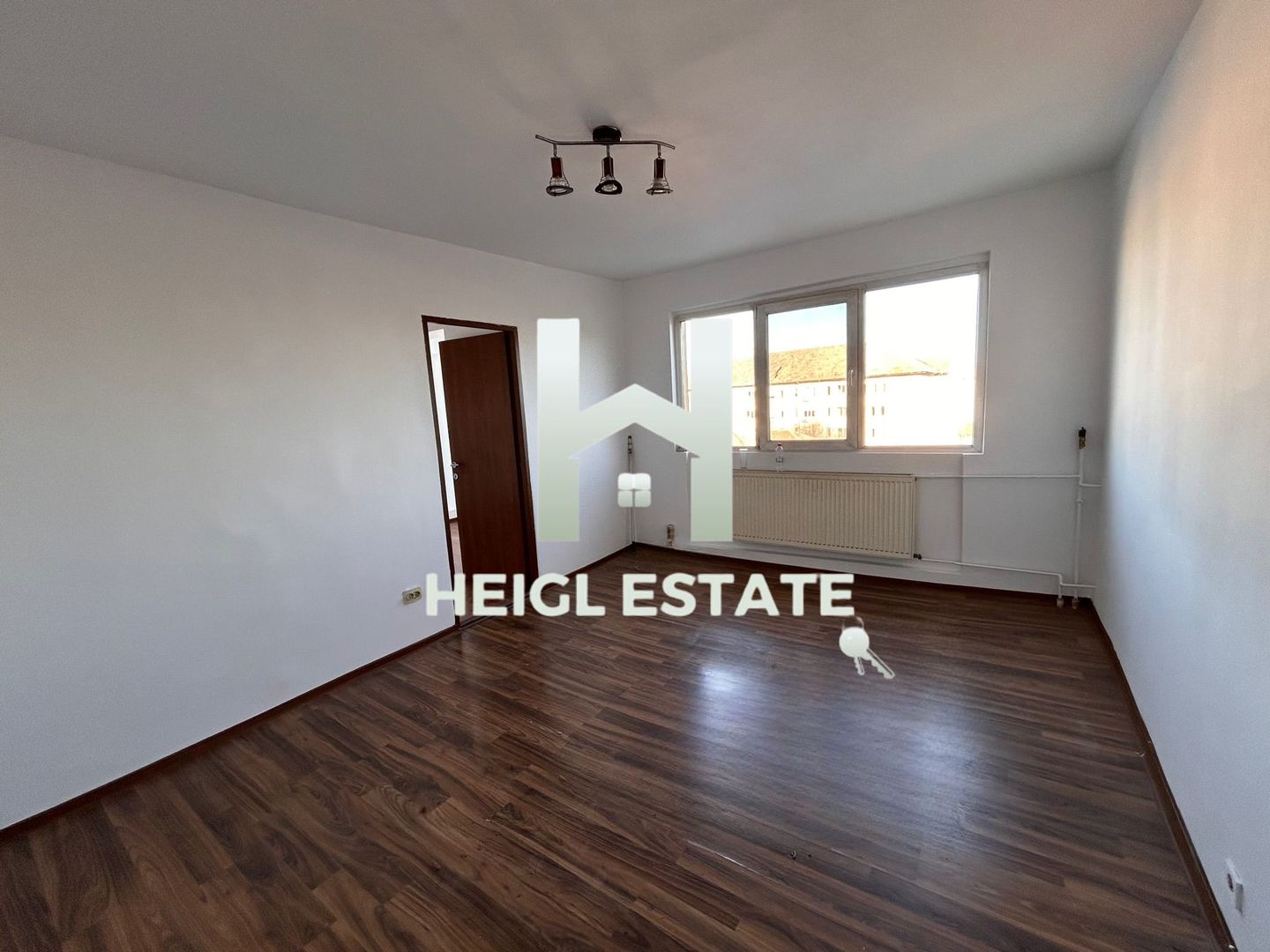 Apartament cu 2 camere in zona Complexul Studentesc - Poză 1