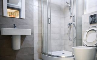 Apartament 3 camere elegant spațios și luminos în cartierul Urban Coresi - Poză 18