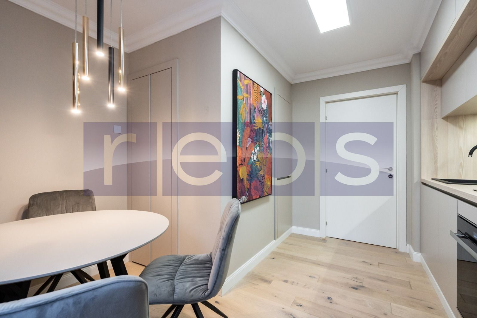 DE ÎNCHIRIAT  APARTAMENT 4 CAMERE – PIAȚA VICTORIEI | DOROBANȚI - Poză 9