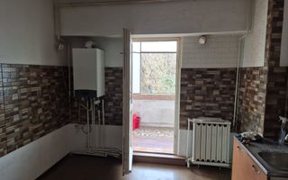 Apartament 2 camere decomandat, central - Poză 1