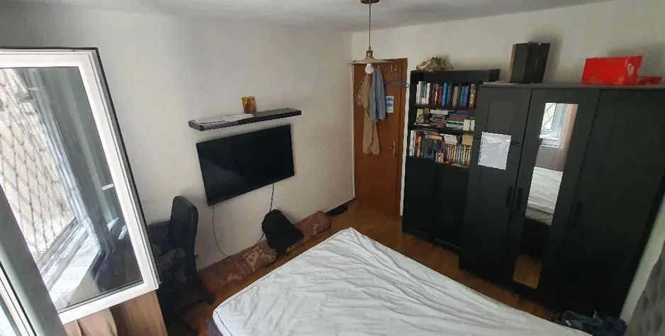 APARTAMENT 4 CAMERE ETAJ 1 BLOC 1982 | METROU FAVORIT - Poză 4