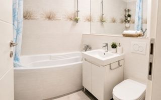 Apartament 3 camere - Balcon cu priveliște de vis - Poză 11