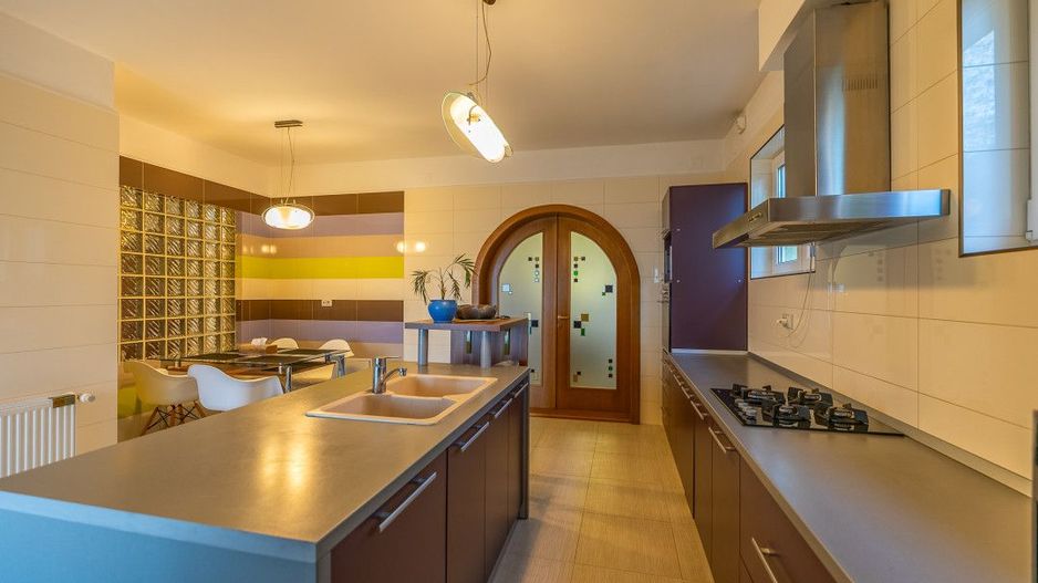 Casa design unic 9 camere, D+P+1E, comision 0% - Poză 11