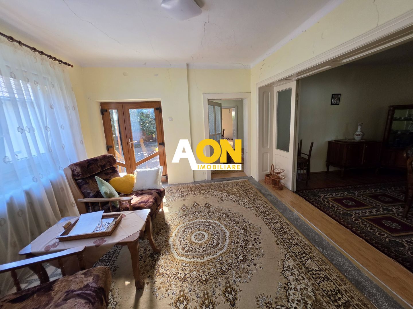 Casa cu 4 camere, 2024 mp teren, la asfalt, cu utilitati, Vintu de Jos - Poză 6