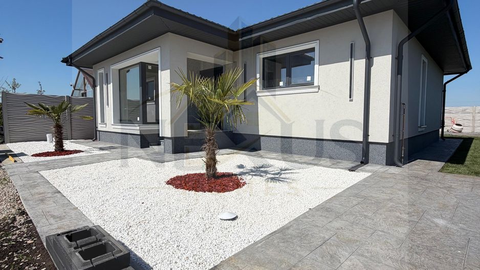 Casa individuala |4 camere - 2 bai| Teren 375 mp- Terasa - Poză 1