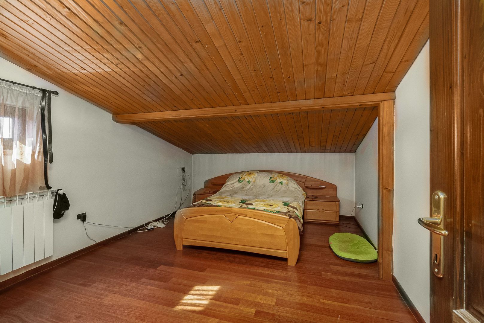 RAHOVA Salaj Vila 2007 S+P+1+M calitate superioara 370 mp - Poză 28