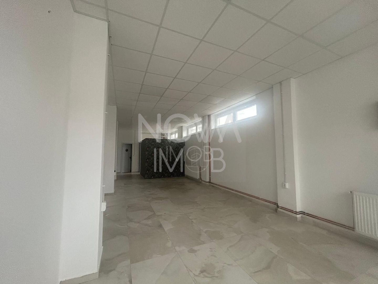 Spatiu comercial Selimbar 120 mp - vitrina la strada - zona Brana - Poză 3