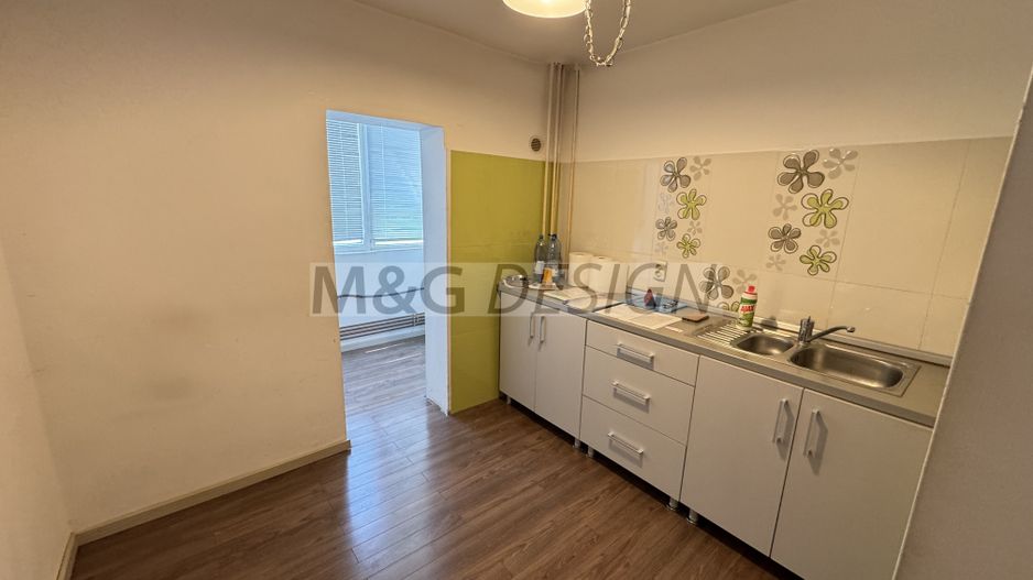 Apartament 3 camere zona Andrei Saguna etaj 2 - Poză 1