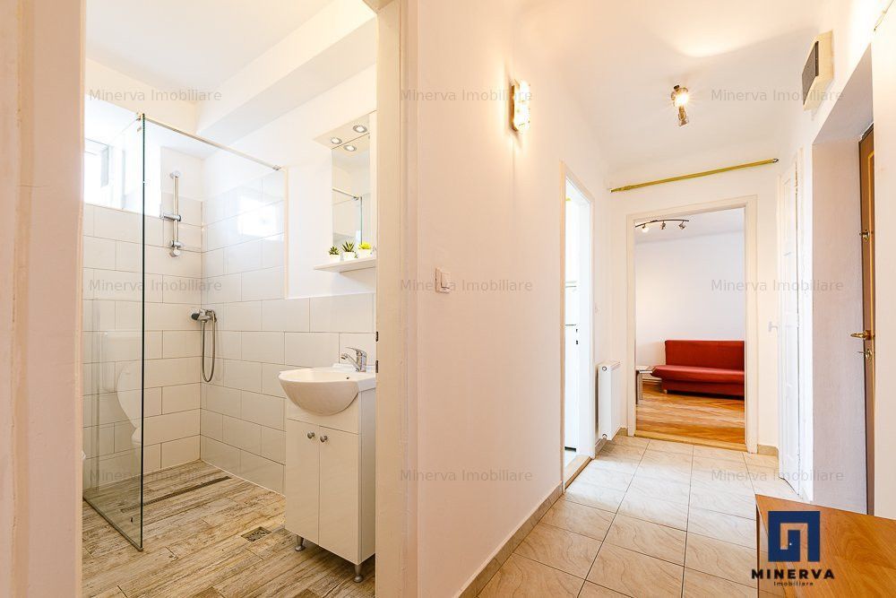 Bd CD LOGA Închiriere Apartament 2 camere decomandat, mobilat utilat, 340 euro - Poză 4