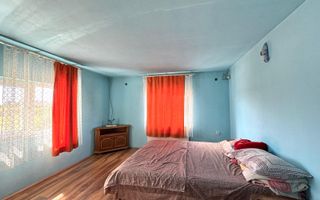 Casa spatioasa cu zona amenajata pentru ferma Cicarlau - Poză 17