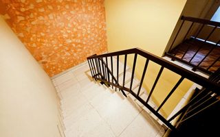 Vilă spațioasă, central, ideală pentru activități comerciale/birouri - Poză 9