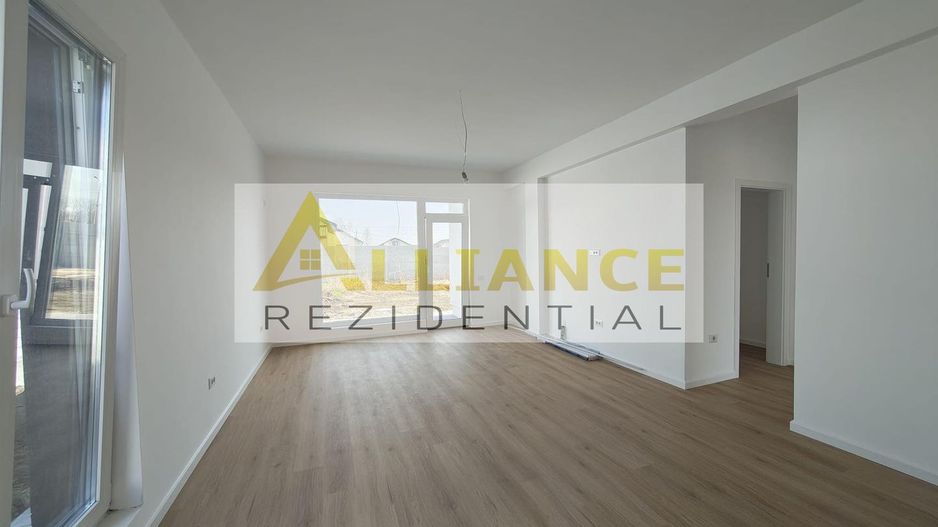 CASA PE PARTER CU 4 CAMERE DE VANZARE - COMUNA BERCENI - Poză 4