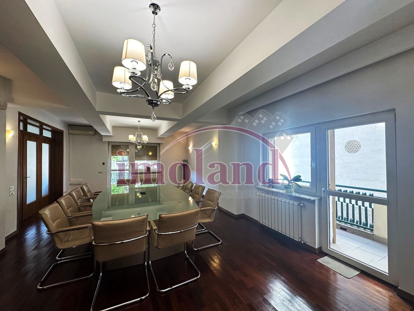 Inchiriere apartament - 4 camere - rezidential/birou - Primaverii - Poză 8