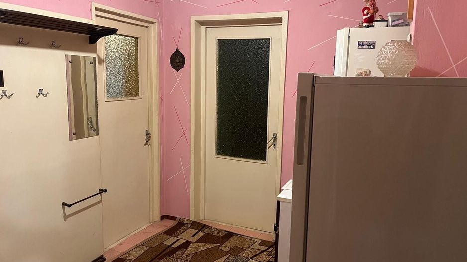 Apartament 3 camere, decomandat, parter, zonă liniștită, Covasna! - Poză 4