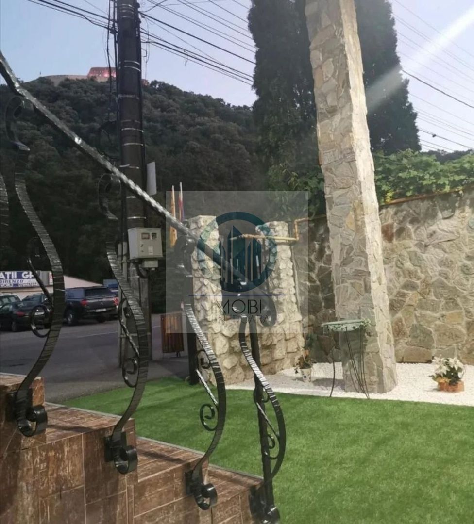 Investiție sigura, zona excelenta–Pensiune funcționala, Str.Horea Deva - Poză 14
