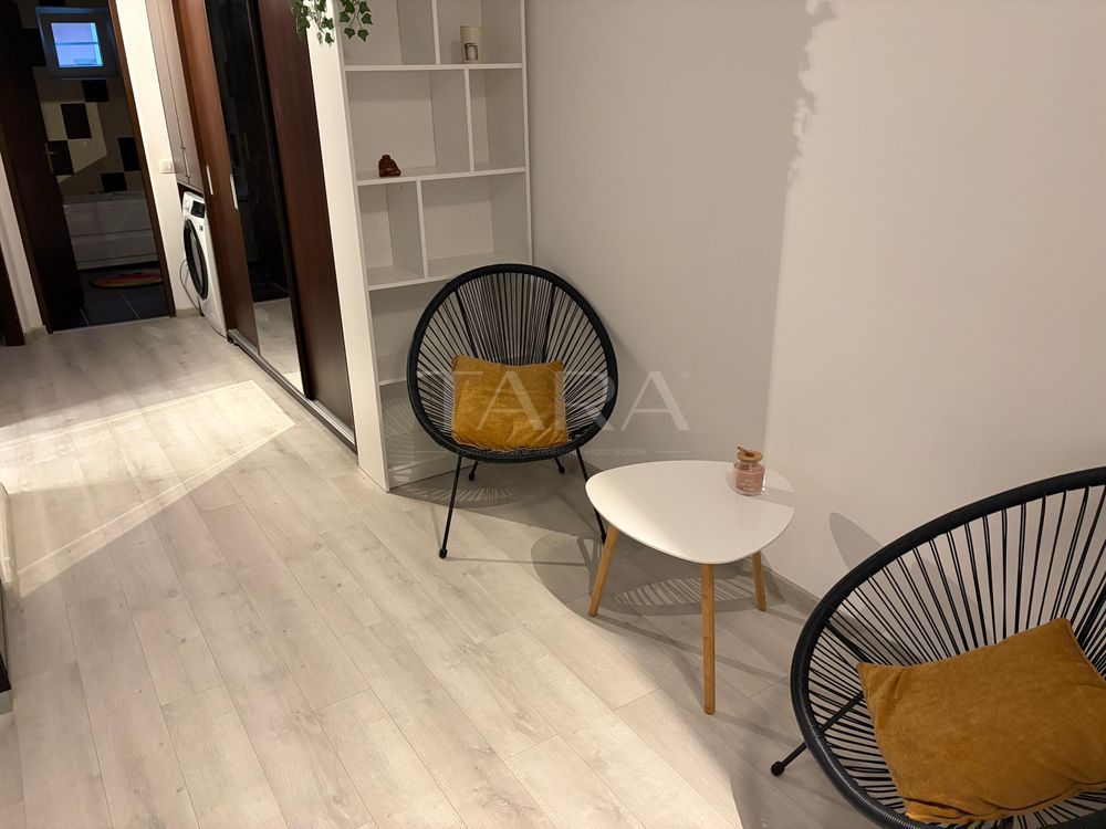 Apartament cu 2 camere, parcare inclusă, zona centrală Eroilor. - Poză 2