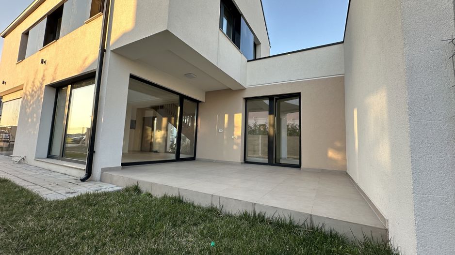 Casa cu 5 camere - Dumbarvita - Poză 8