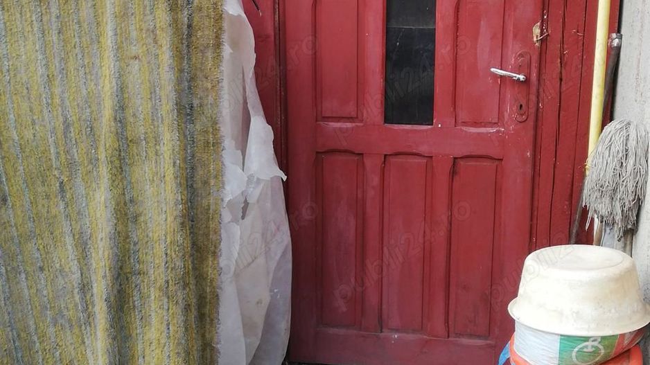 Casa de vânzare cu teren - Poză 5