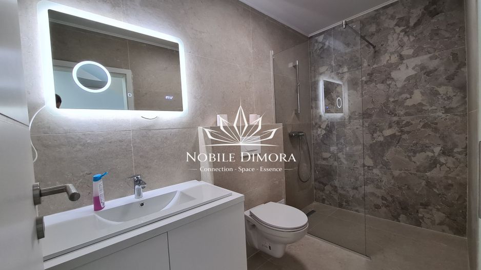Duplex modern cu 5 camere si 2 bai - curte de 750mp in Ghiroda - Poză 6