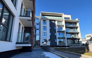 Apartament PREMIUM 3 camere cu GARAJ si boxa - zona Centrala - Poză 9