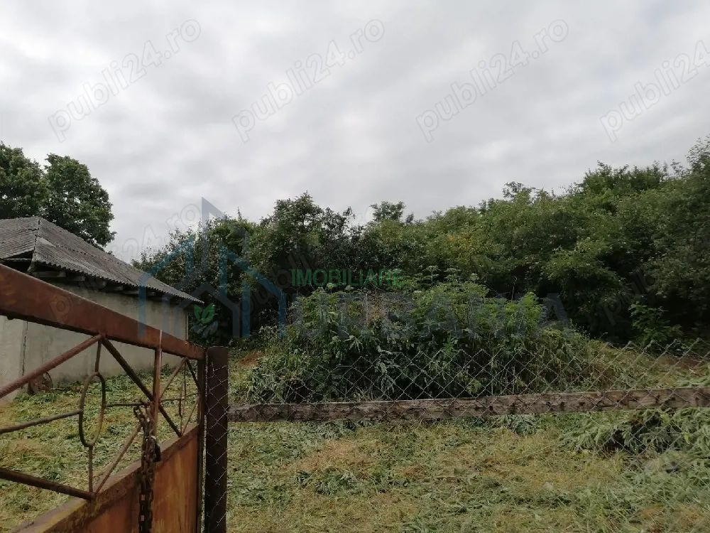 teren de construcție - Poză 1