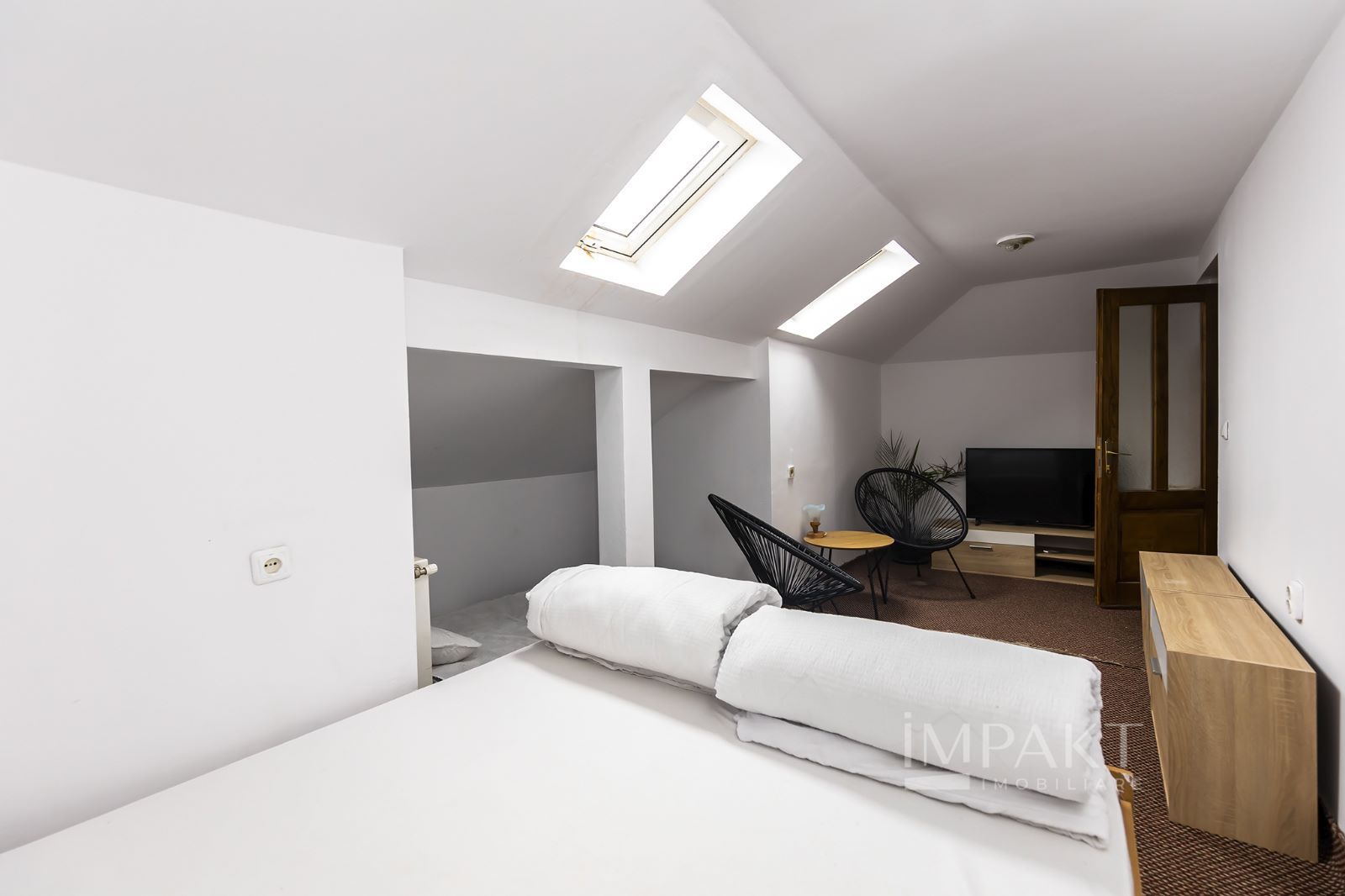 Pensiune 10 camere in statiunea Muntele Baisorii - Poză 14