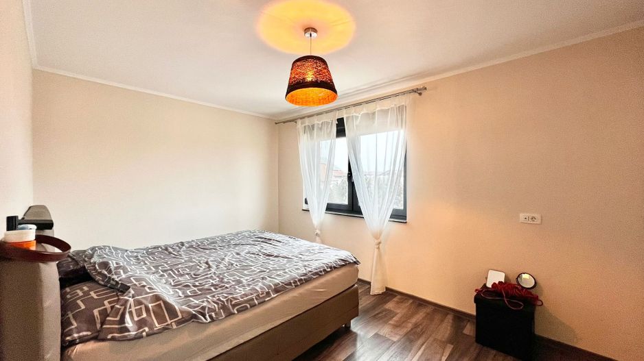 Casa de vanzare Dumbravita, zona foarte buna! - Poză 10