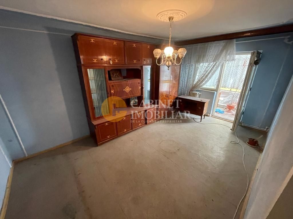 3 camere decomandat, modelul cu 2 bai, 2 balcoane, etaj 2, zona Dacia - Poză 1