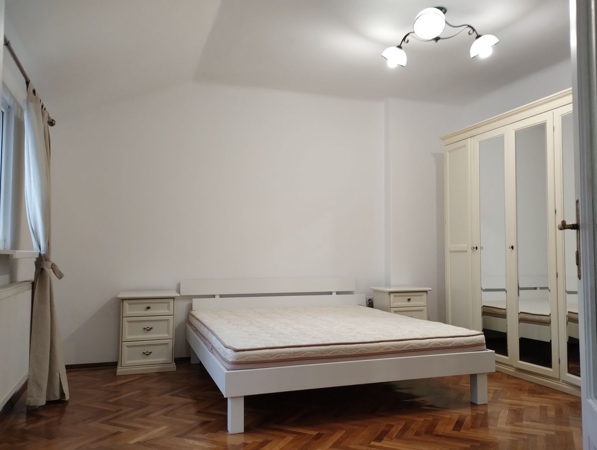 Închiriez apartament 3 camere, Calea Calarasi,renovat,centrală proprie - Poză 3