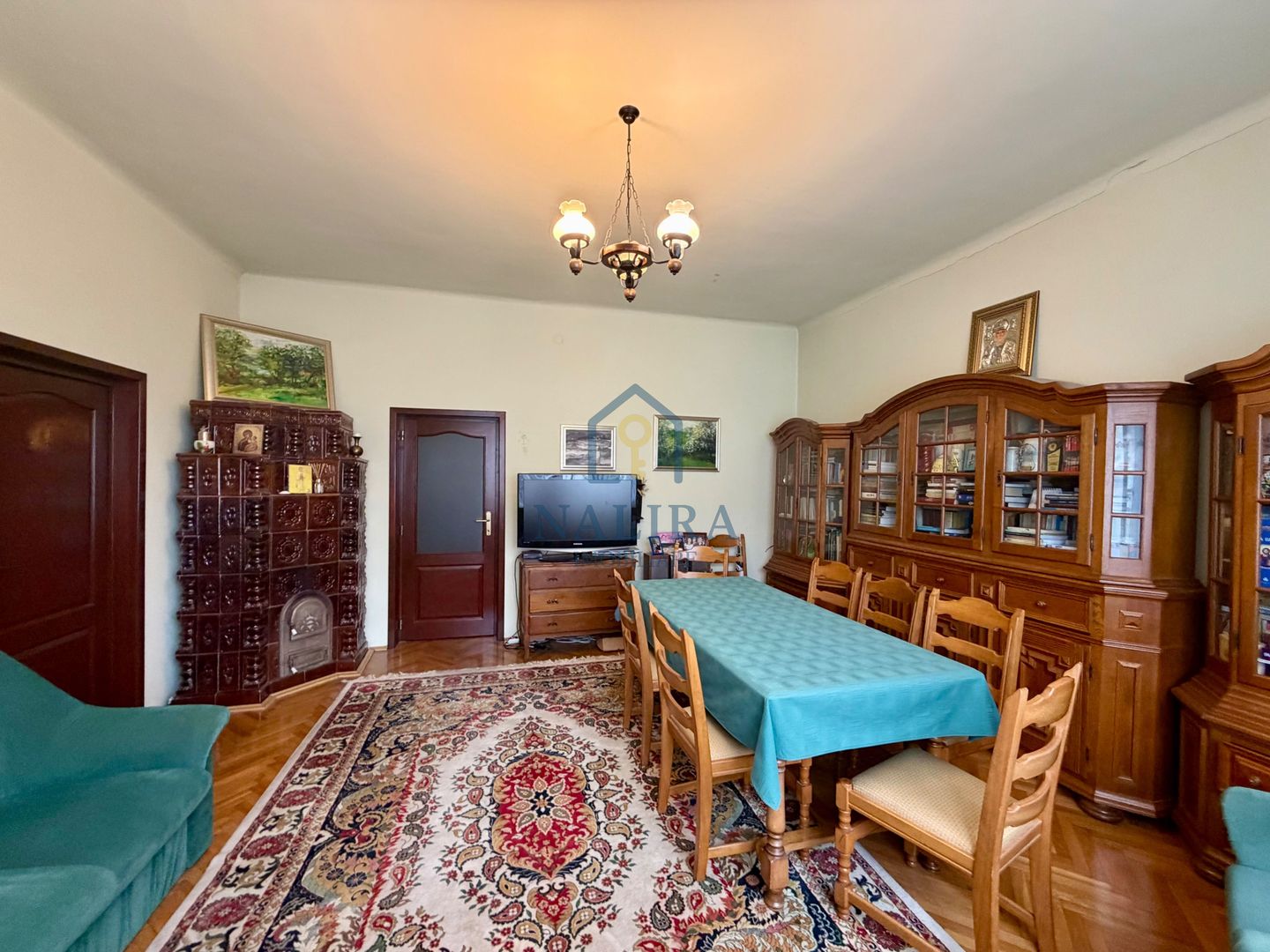 Casă de vânzare – zonă exclusivistă, parcul Regina Maria - Poză 2