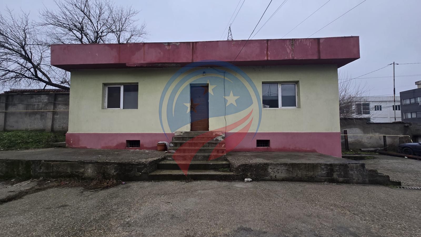 Casă de închiriat pentru business – 80 mp + demisol + curte - Poză 1
