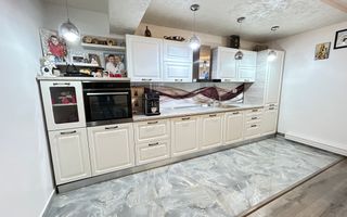 Pensiune Casa Eva Statiunea 2 Mai - 12 camere - teren 600 mp - Poză 11