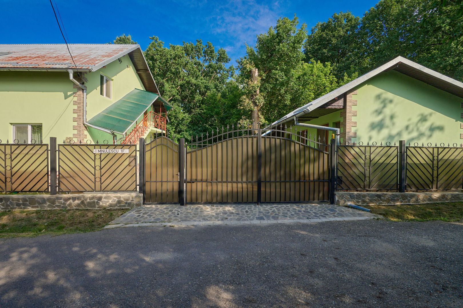 Casă rară în Găvana | Vecină cu pădurea, aproape de toate facilitățile - Poză 25
