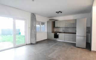 Locuinta cu 3 camere, curte si 2 locuri de parcare - Poză 25