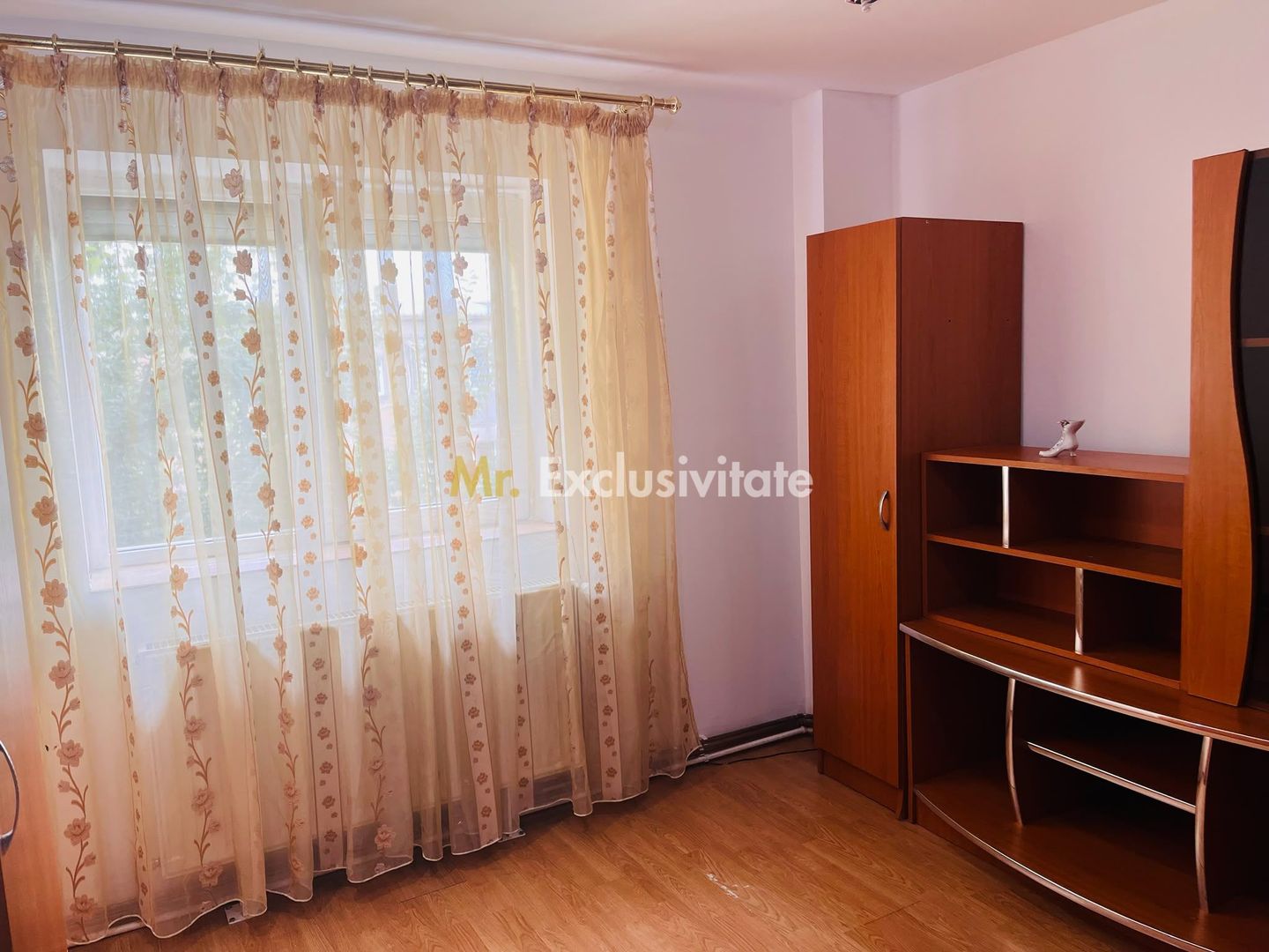 Confort inteligent! Apartament transformat in 3 camere, zona 1 Mai - Poză 11