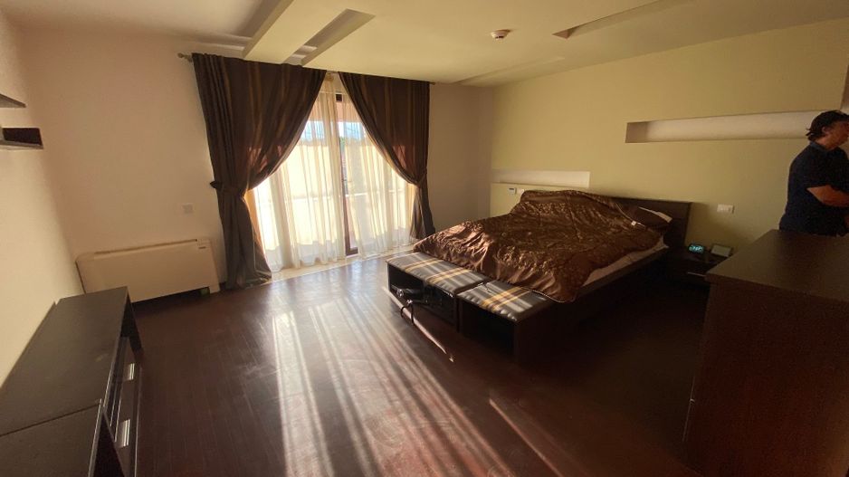 VILA CU 5 CAMERE zona Mircea Cel Batran - Poză 23