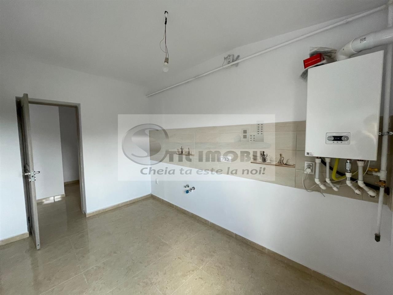 Intabulat2 camere decomandat 63mp Capat C.U.G-Valea Adanca - Poză 3