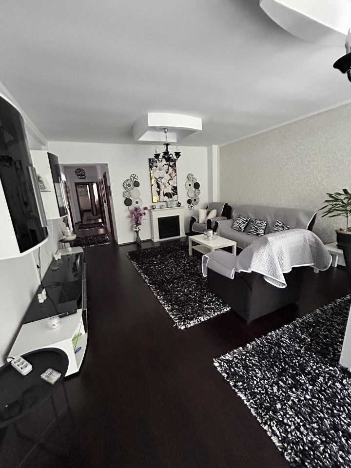 Apartament 4 camere lux zona Aviatiei-Caramfil - Poză 2