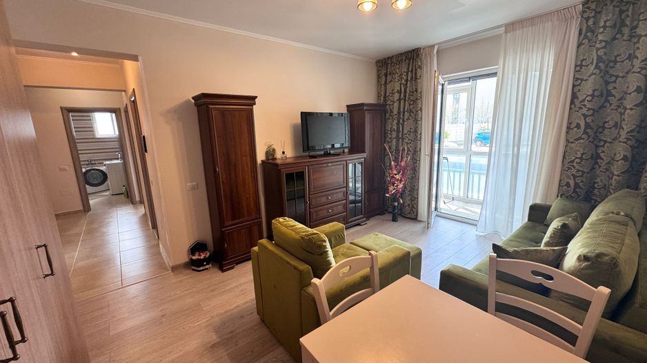 AP. 2 CAMERE, LOC DE PARCARE, CENRALA, BUCATARI INCHISA, CURTE 70 MP - Poză 1