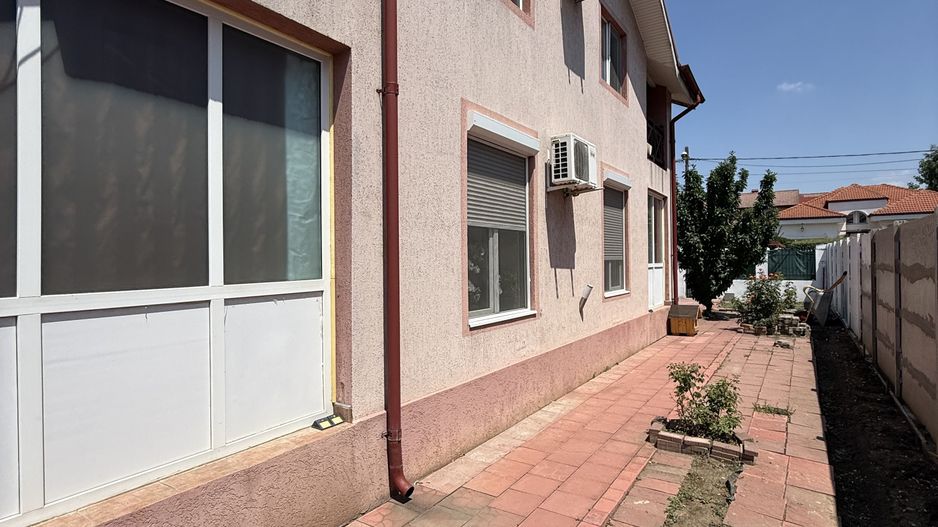 Vila P+1 cu terasă 255 mp + garaj 22,5 mp si teren 417 mp-Berceni ! - Poză 42