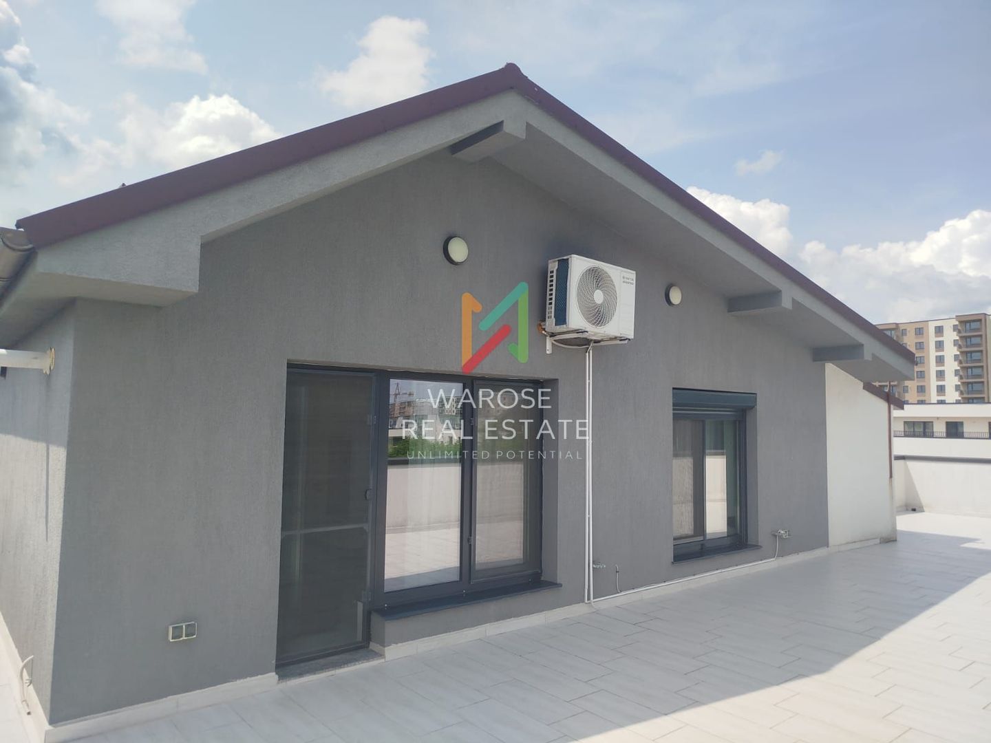 Apartament tip penthouse | Tractorul-Coresi | Terasă 97 mp - Poză 18