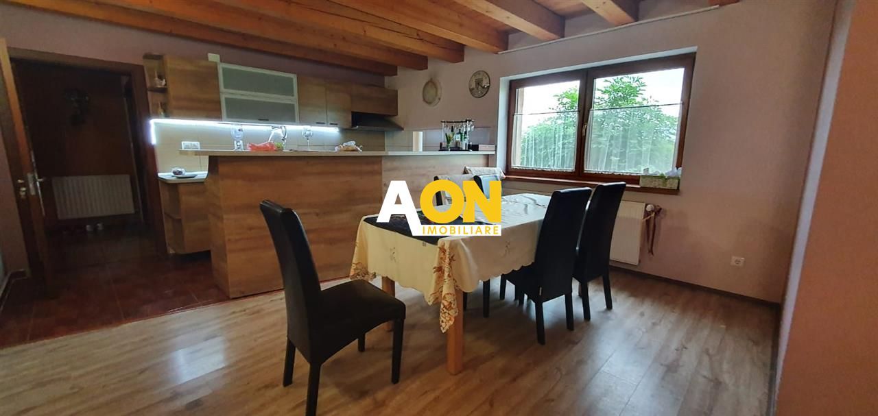 Casa de vanzare, 4 camere, 2 terase, garaj, 849 mp teren, Oarda de Jos - Poză 6