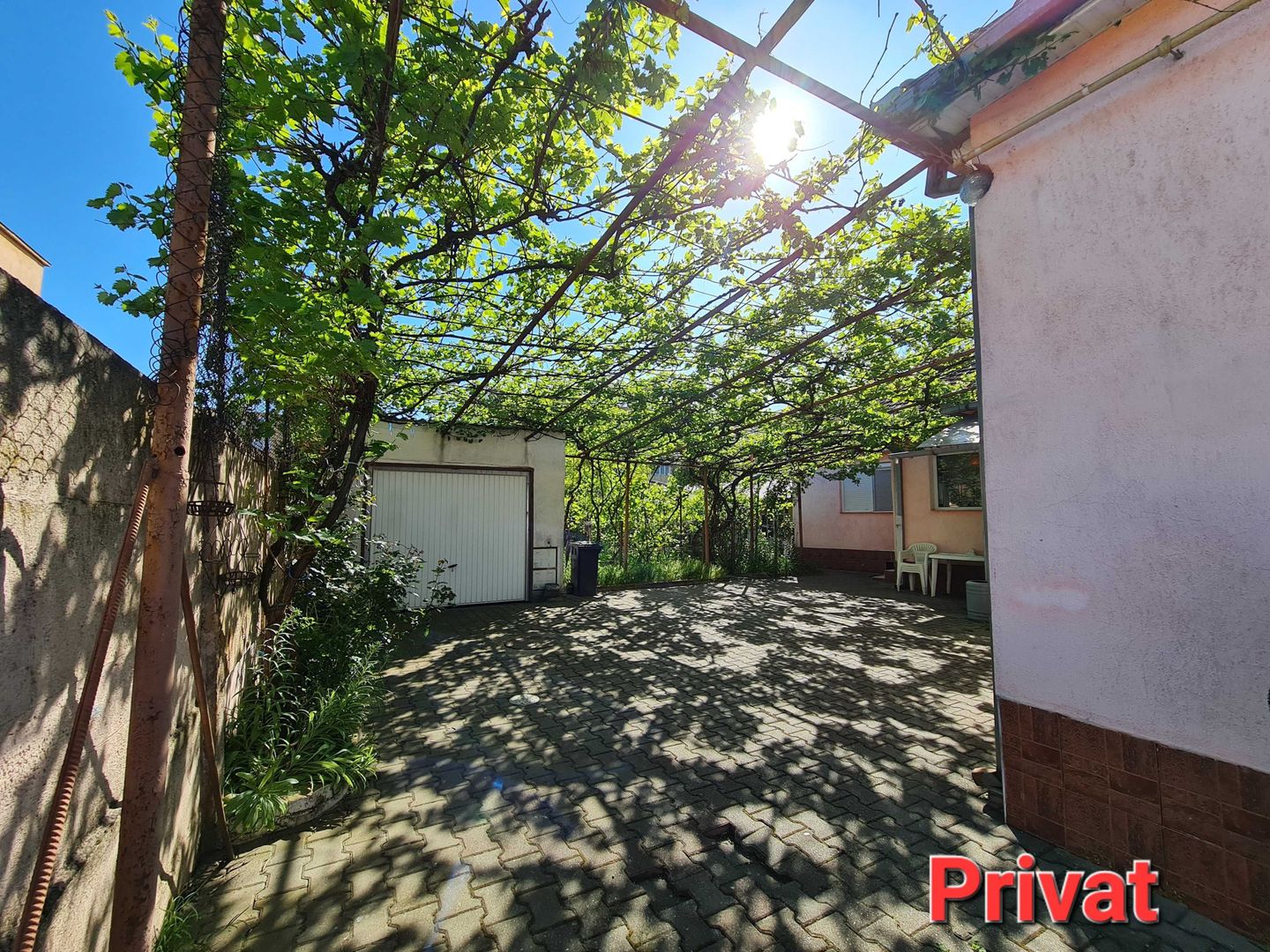 Casă cu grădină str.Anton Pann/486mp/3 front/spațiu com./155.000€neg. - Poză 4